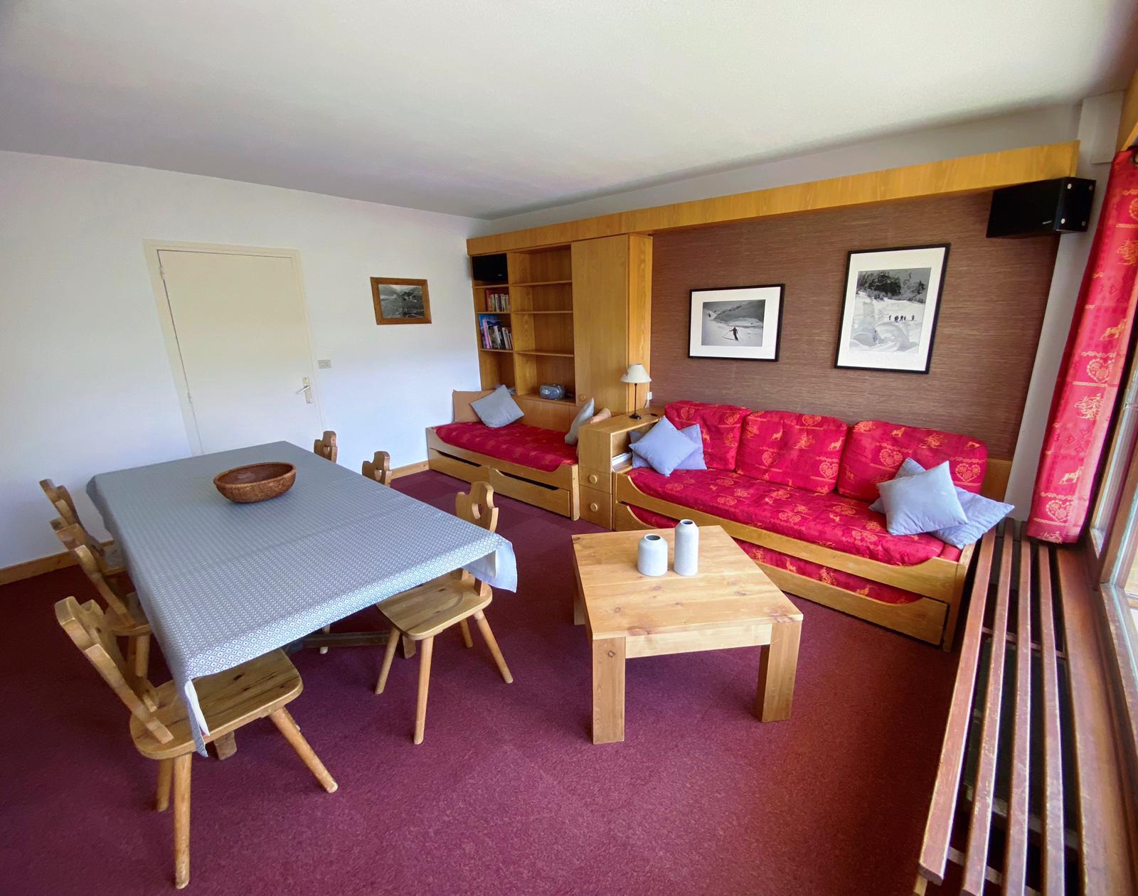 Sedmokrevetni apartman TI-BEC-841