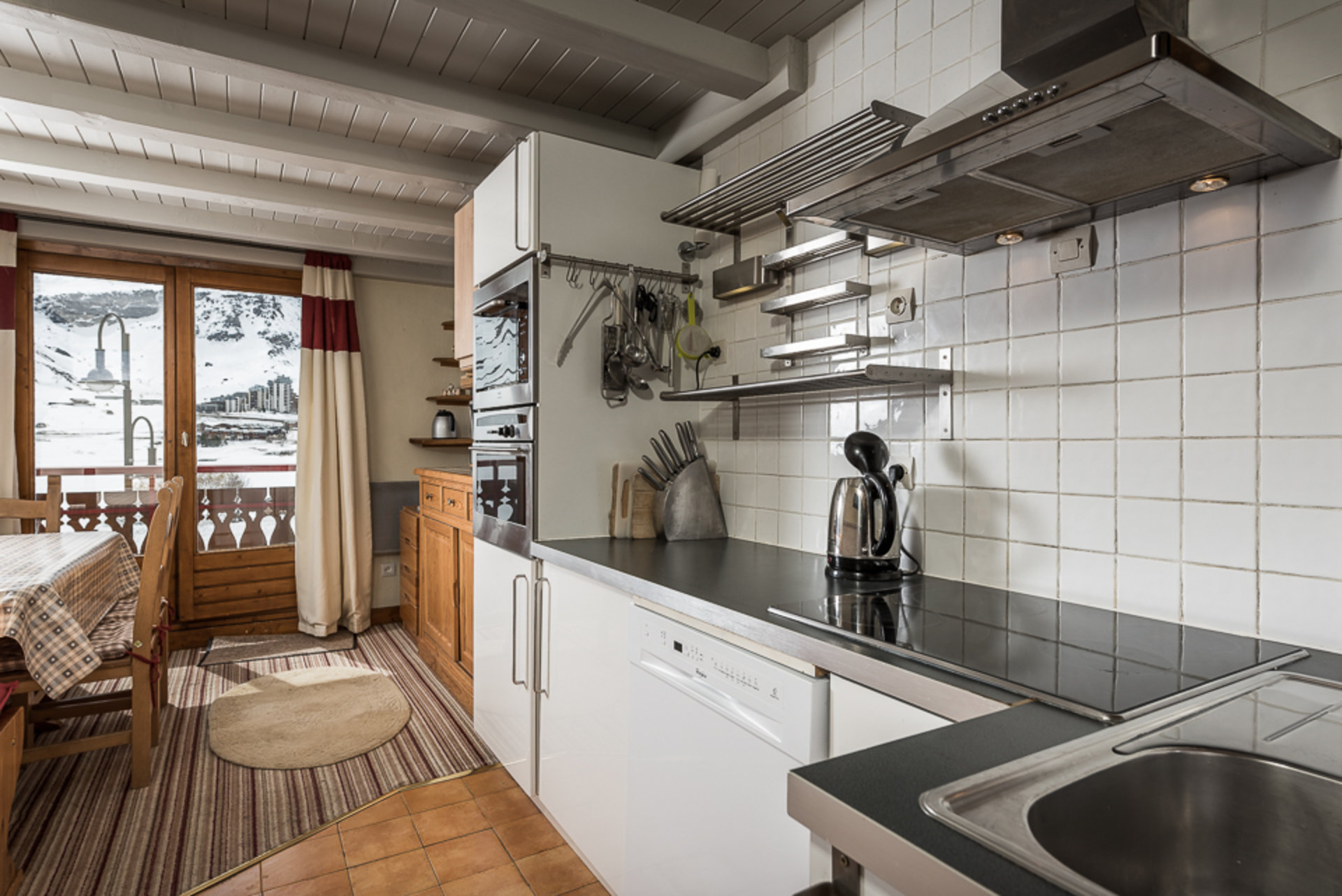Šestokrevetni apartman ROSU-16